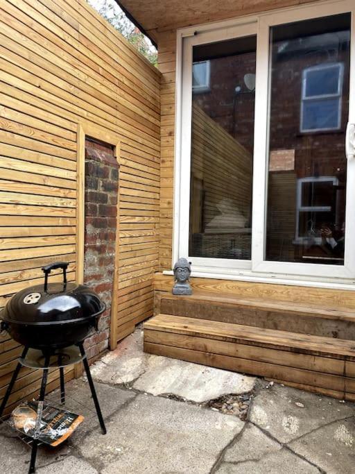 Central Area Terraced House With Private Hot Tub ลินคอล์น ภายนอก รูปภาพ